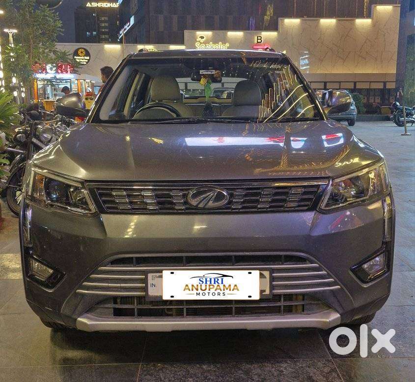 40000円〜35000円〜33000円値下げ　
スタッドレスタイヤ 値段交渉します　　　　 Mahindra XUV300 W8, 2022, Petrol - Cars in undefined, - 1841097060