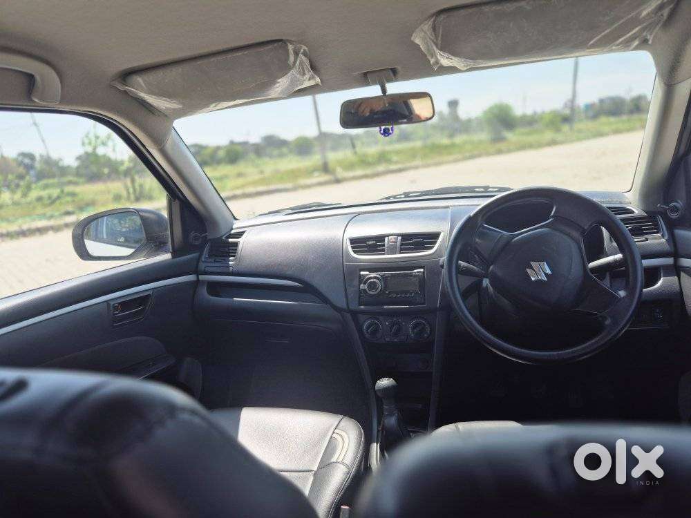 Maruti Suzuki Swift Lxi Optional-o, 2017, Petrol