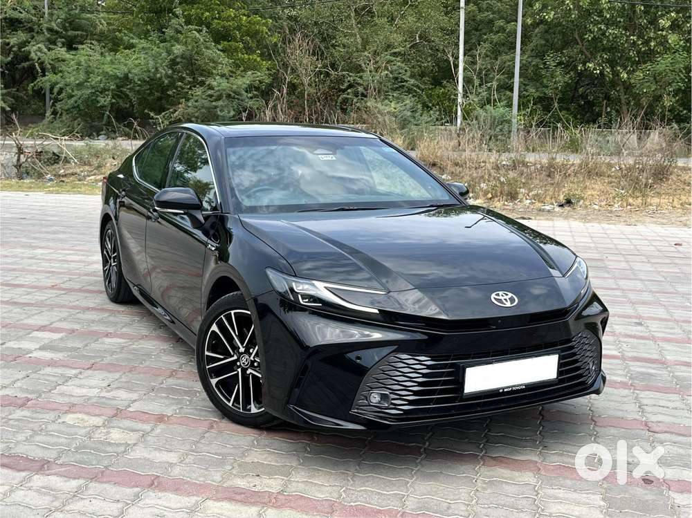 Toyota Camry Hybrid, 2025, Electric