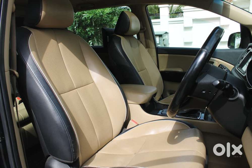 Kia Carnival Premium, 2020, Diesel