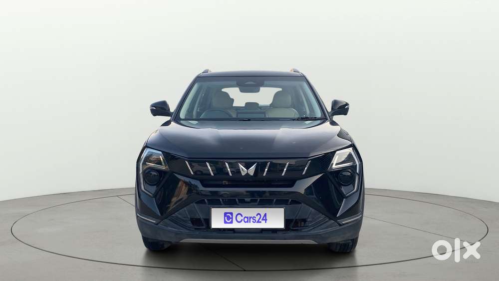 Mahindra Xuv 3xo Ax5 Pm Mt, 2024, Petrol