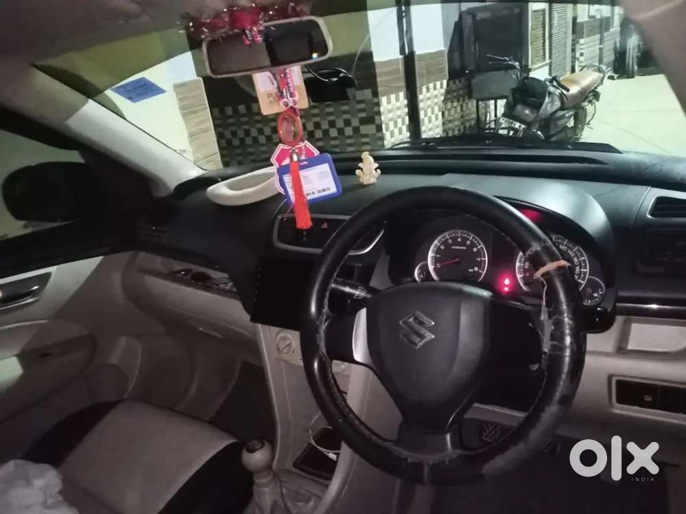 Maruti Suzuki Dzire Nov2014 (price Negotiable On Table)no Timepass