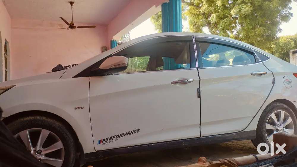 Hyundai Verna Fluidic 2012