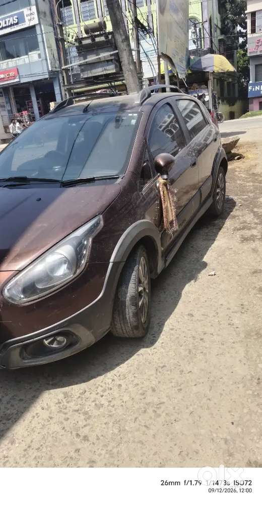 Gadi Ekdam Mast He Koi Kam Nhi He