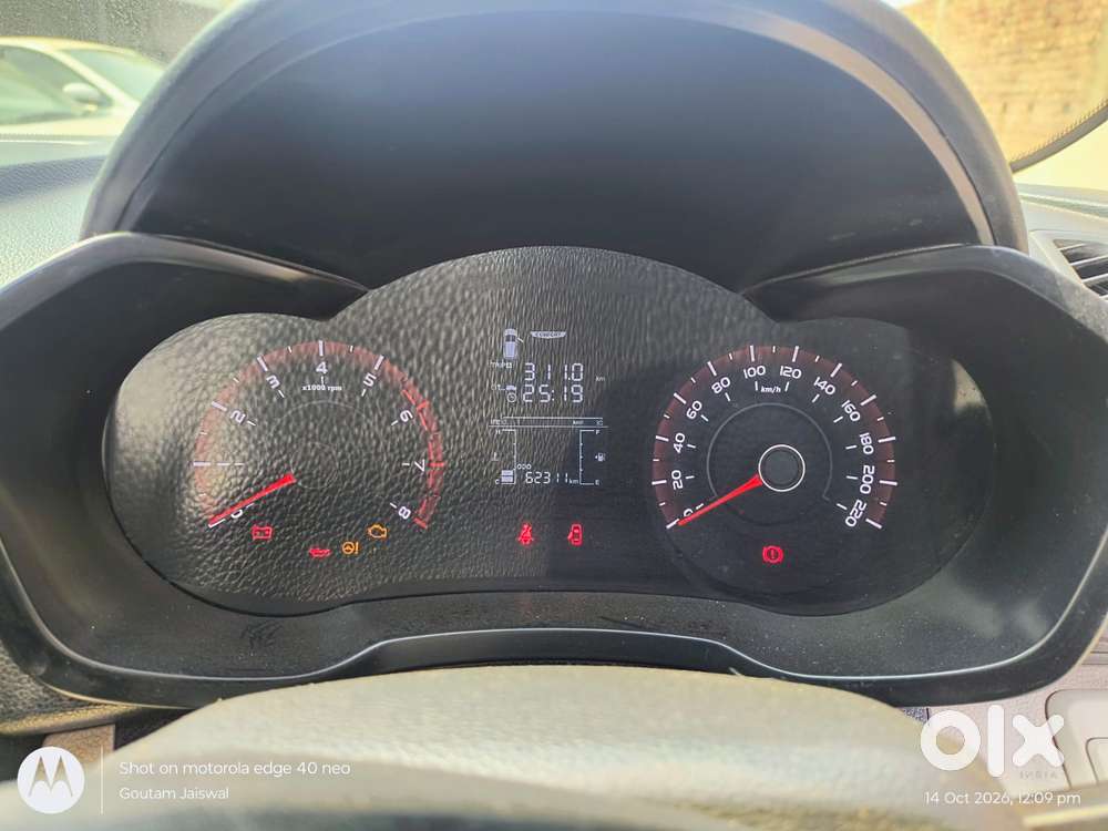 Mahindra Xuv300 W6, 2021, Petrol
