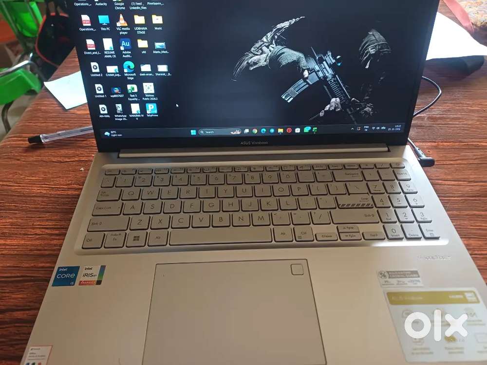 Vivobook 16
