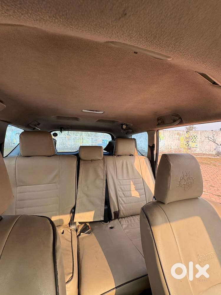 Toyota Innova Crysta 2.7 Gx At 8s, 2019, Diesel