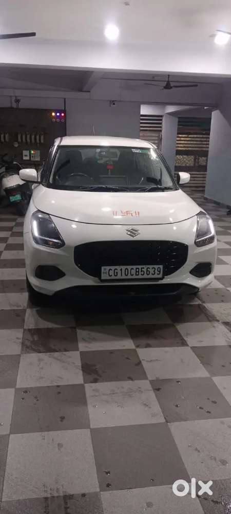 Maruti Suzuki Swift Vxi Petrol 2025 Ags