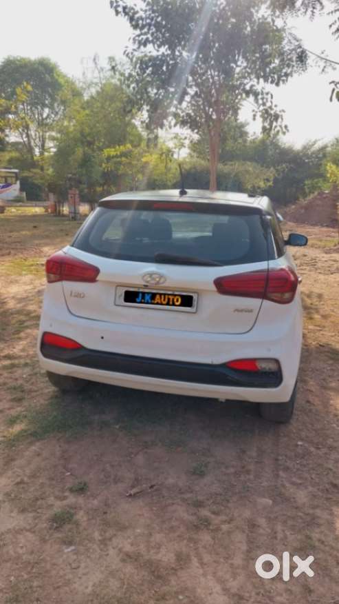 Hyundai I20 Asta (o) 1.2 Mt, 2019, Petrol