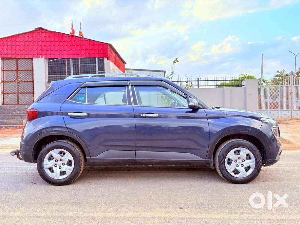 Hyundai Venue 1.2 S Plus, 2021, Petrol