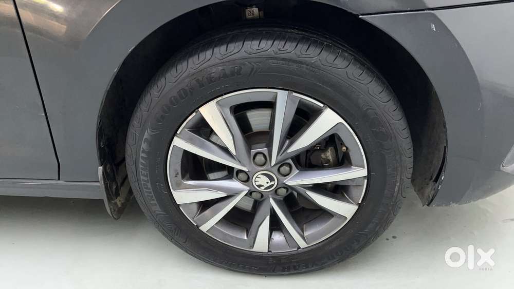 Skoda Slavia Style 1.5l Tsi Dsg, 2022, Petrol