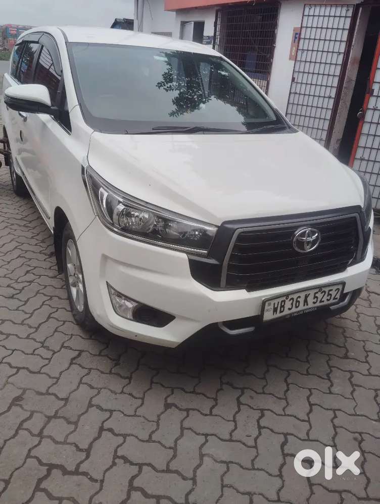 Toyota Innova Crysta G 8 Diesel 2023