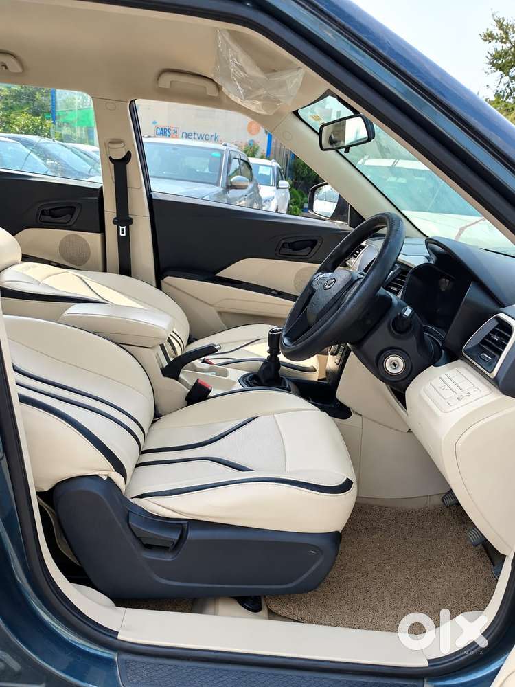 Mahindra Xuv300 W6, 2020, Petrol