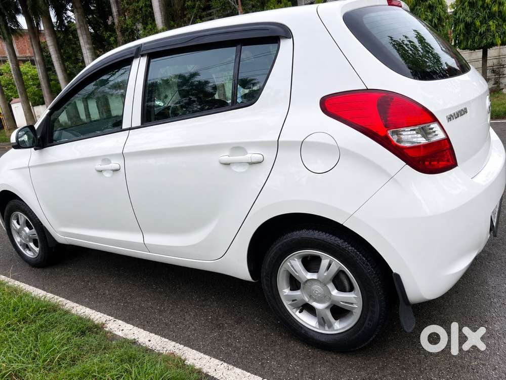 Hyundai I20 2011 Petrol Well Maintained