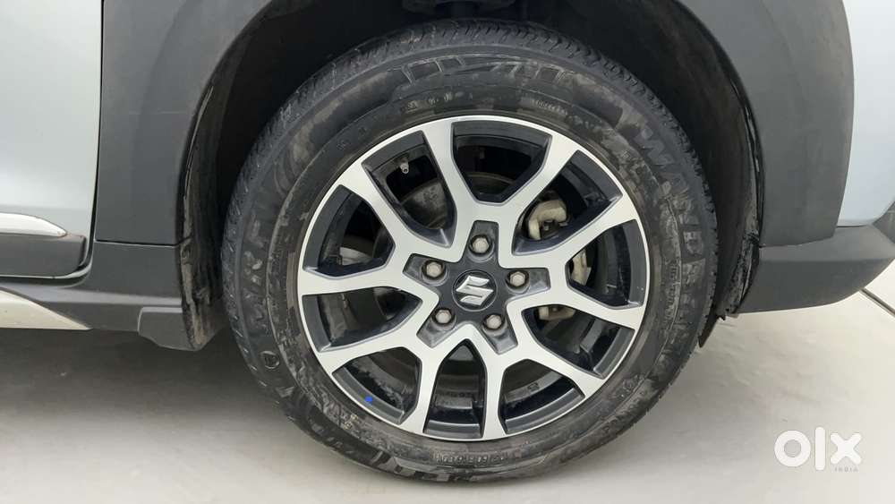 Maruti Suzuki Xl6 1.5 Alpha At, 2023, Petrol