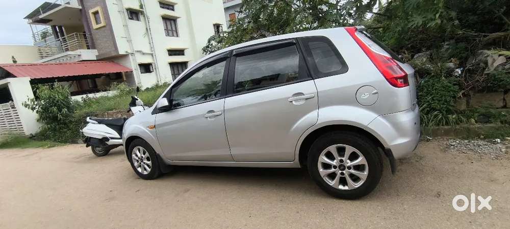 Ford Figo 1.2 Petrol 2012