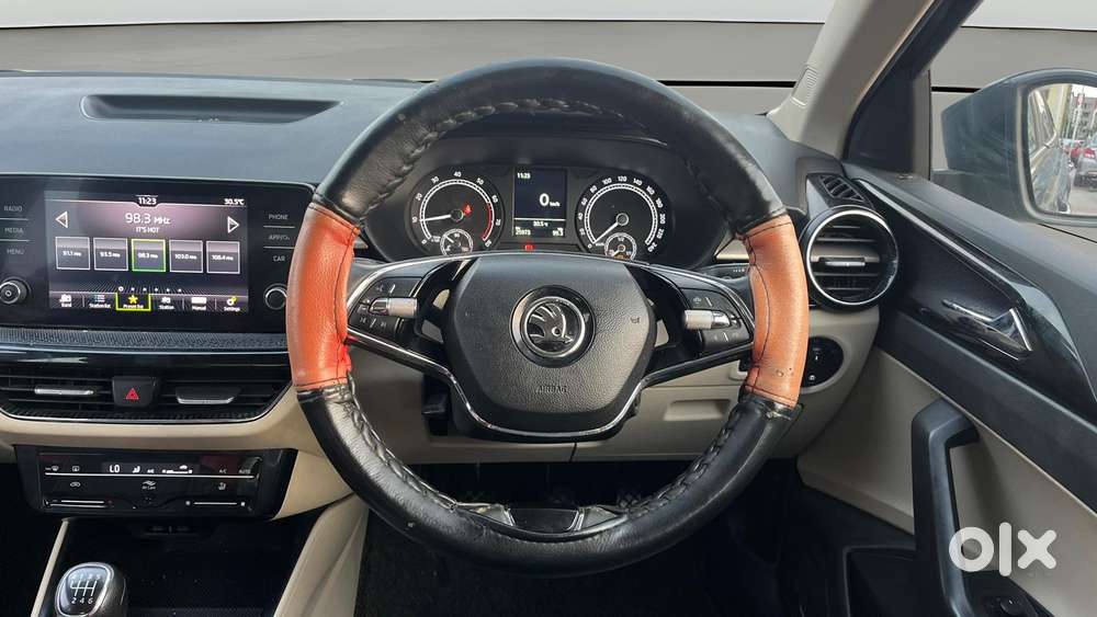Skoda Slavia Ambition 1.5l Tsi Mt, 2023, Petrol