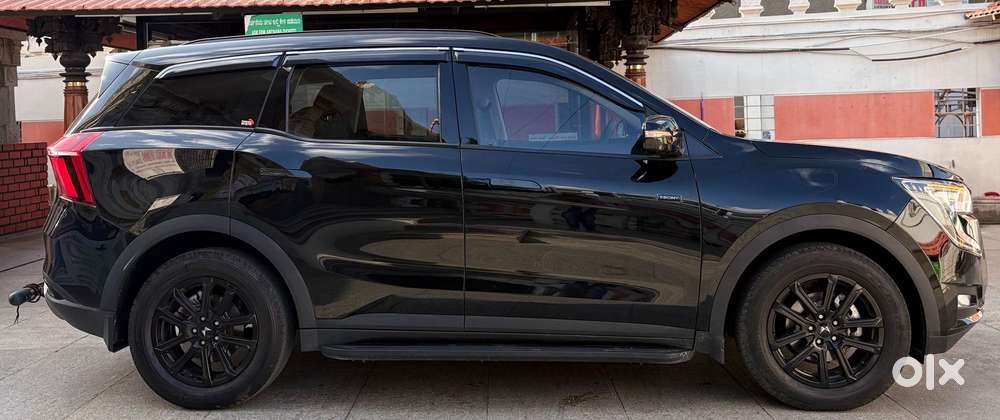 Mahindra Xuv700 2.2 Ax 7 Diesel Mt Luxury Pack Str, 2025, Diesel