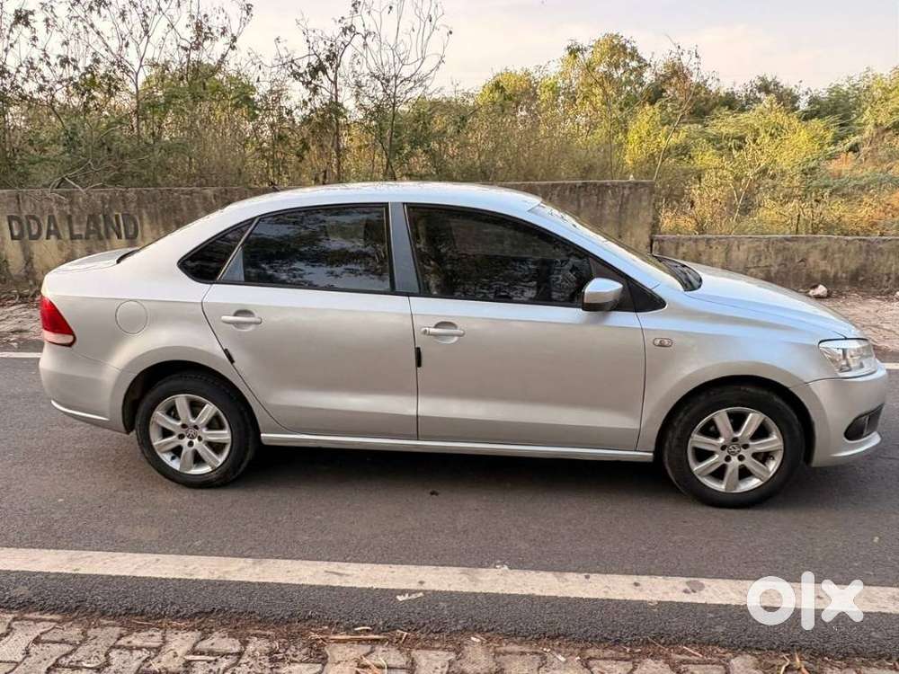 Volkswagen Vento 2010-2013 Petrol Highline, 2012, Petrol