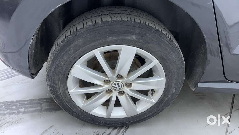 Volkswagen Polo 2009-2013 Petrol Highline 1.2l, 2017, Petrol