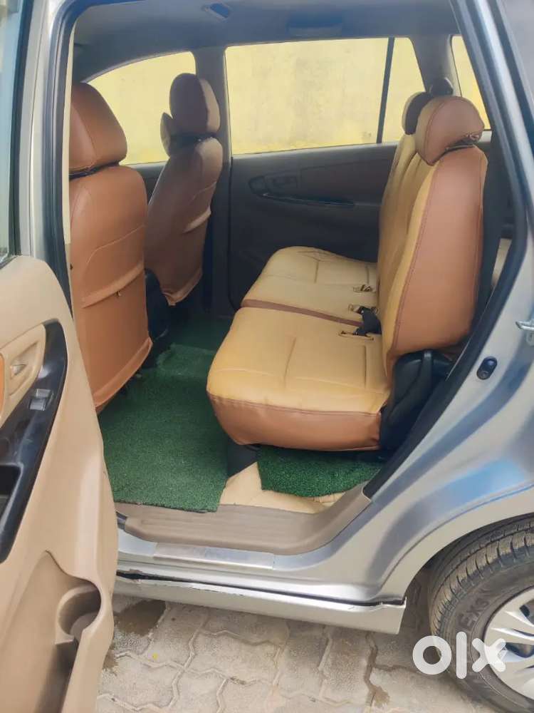 Toyota Innova 2015 Diesel Well Maintained