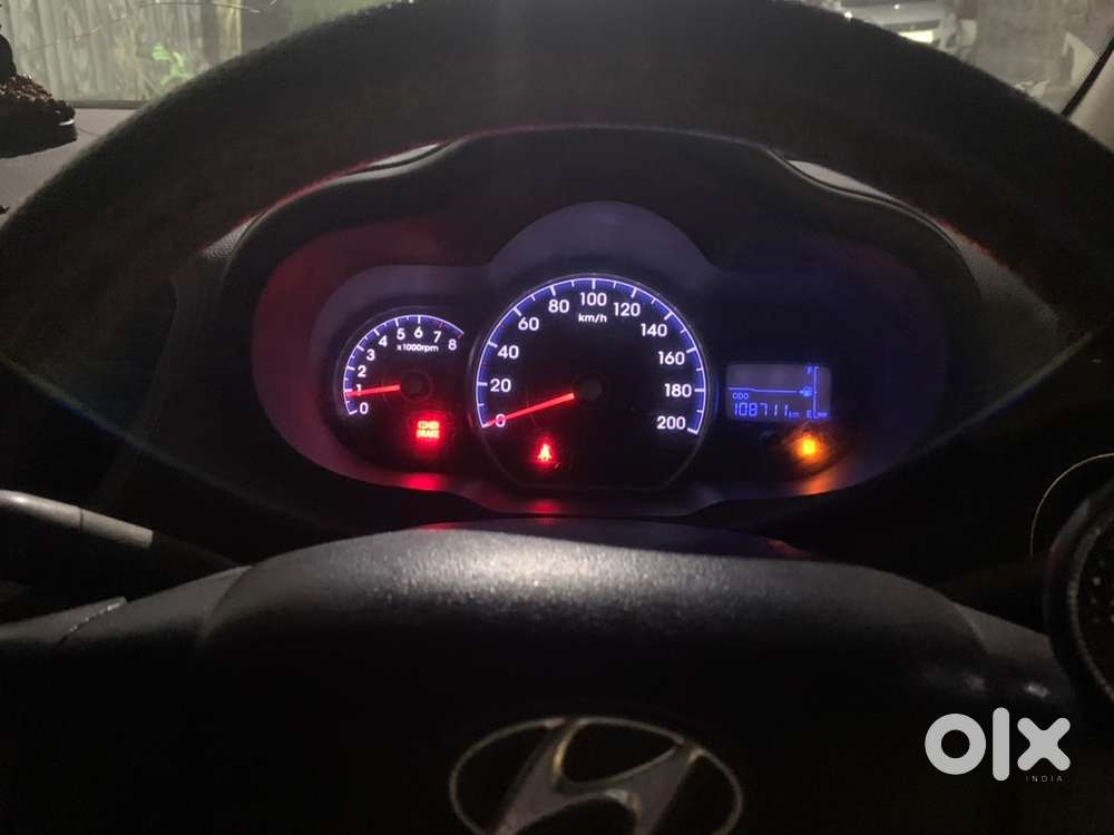 Hyundai I10 Sportz 2012