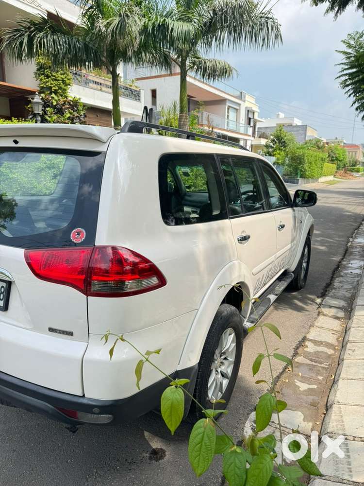 Mitsubishi Pajero Sport 2014