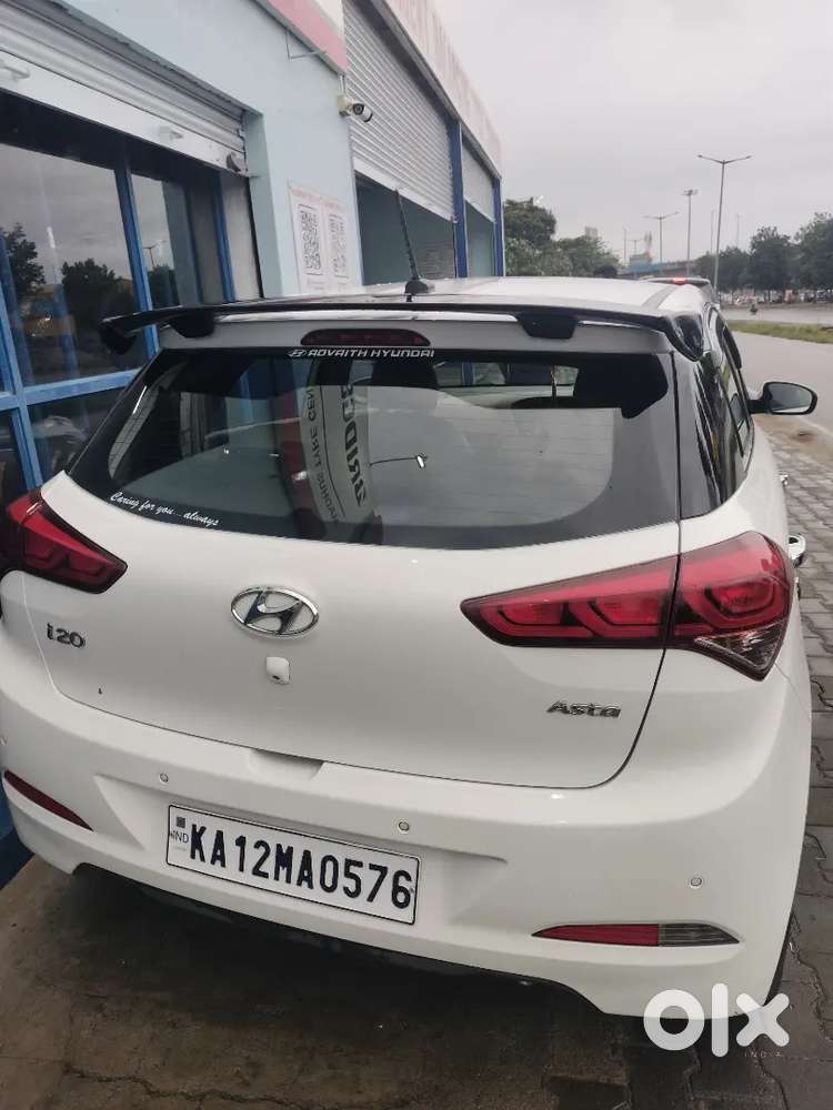 Hyundai I20 2017 Petrol 72000 Km Driven