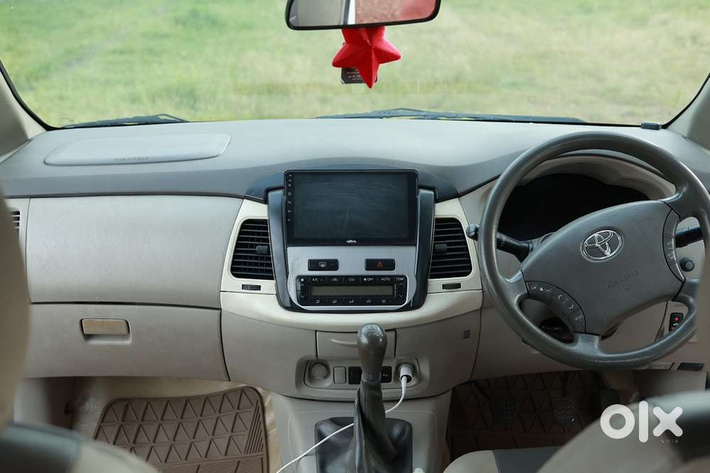 Toyota Innova Diesel 2012