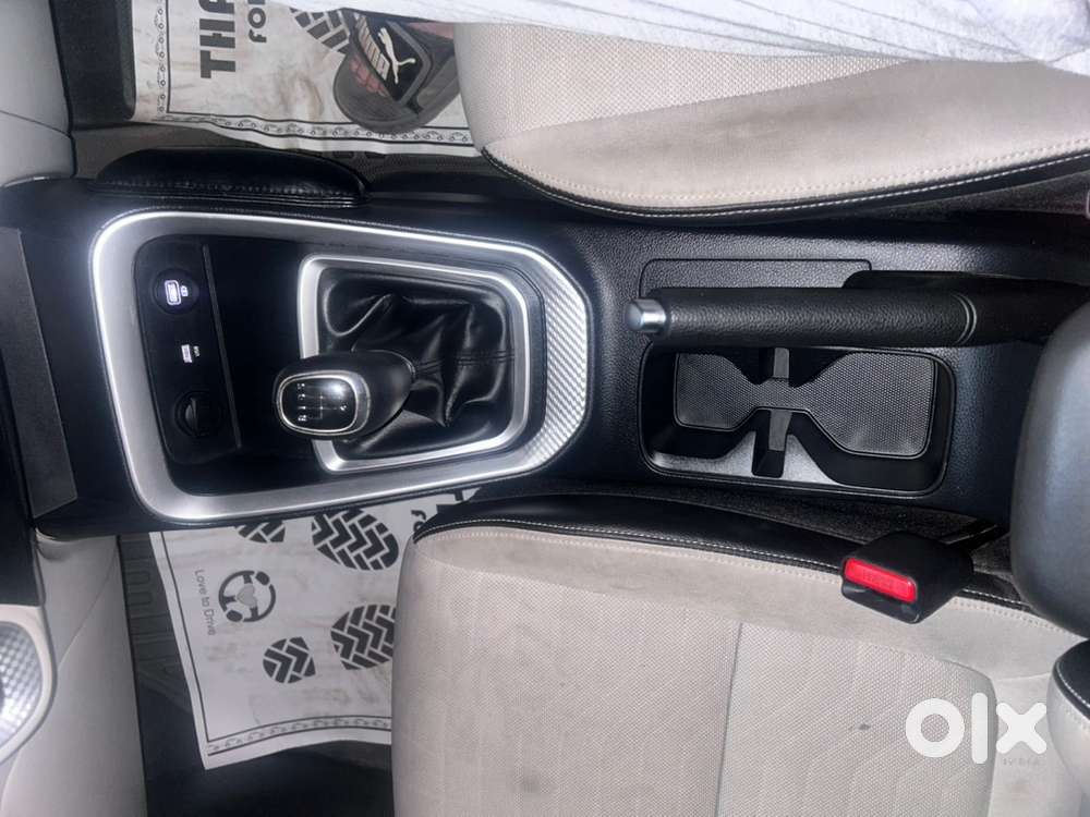 Kia Sonet 2021 Petrol