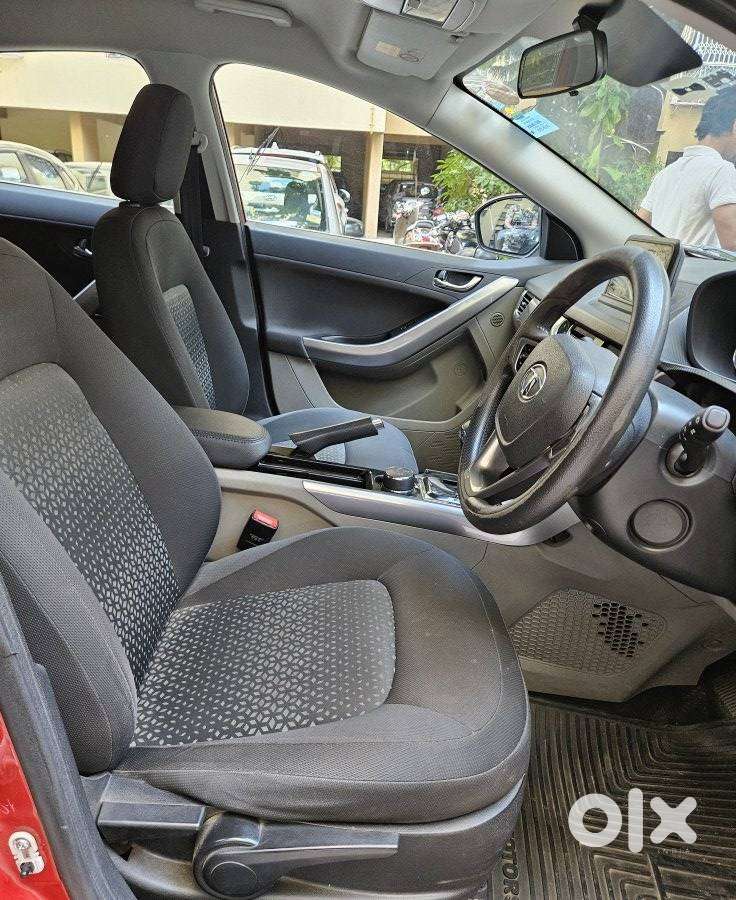 Tata Nexon Amt Xza Plus, 2018, Petrol