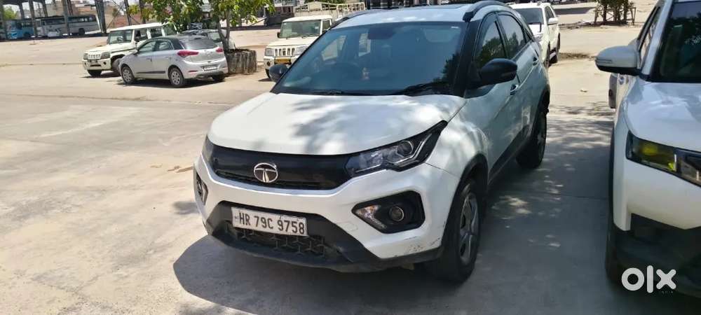 Tata Nexon 2021 Diesel Well Maintained With Sunroof