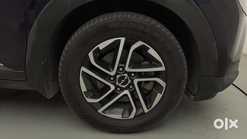Kia Carens 1.5 Luxury Plus Diesel At 7 Str, 2023, Diesel