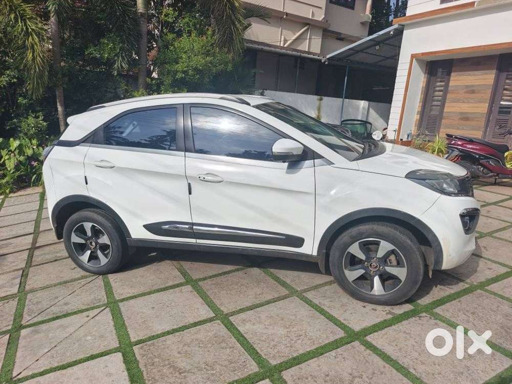 Tata Nexon 1.2 Revotron Xza Plus, 2020, Diesel