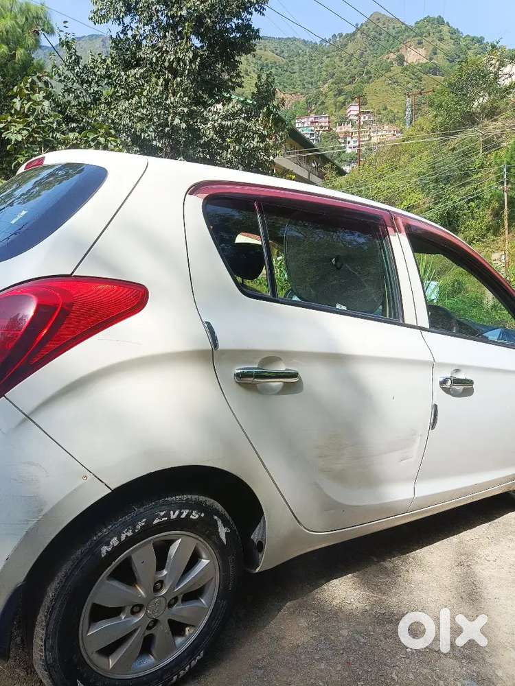 Hyundai I20 Sportz 2014 -2013 Last December Registration