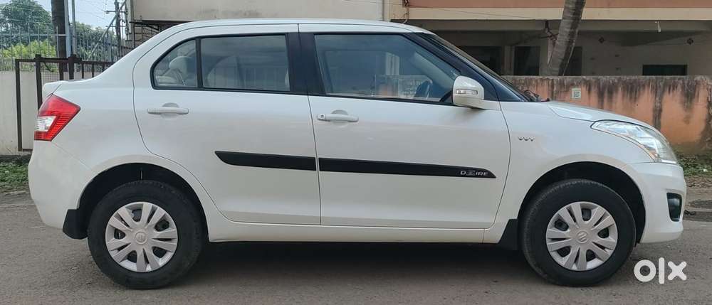 Maruti Suzuki Dzire 1.2 Vxi, 2014, Petrol