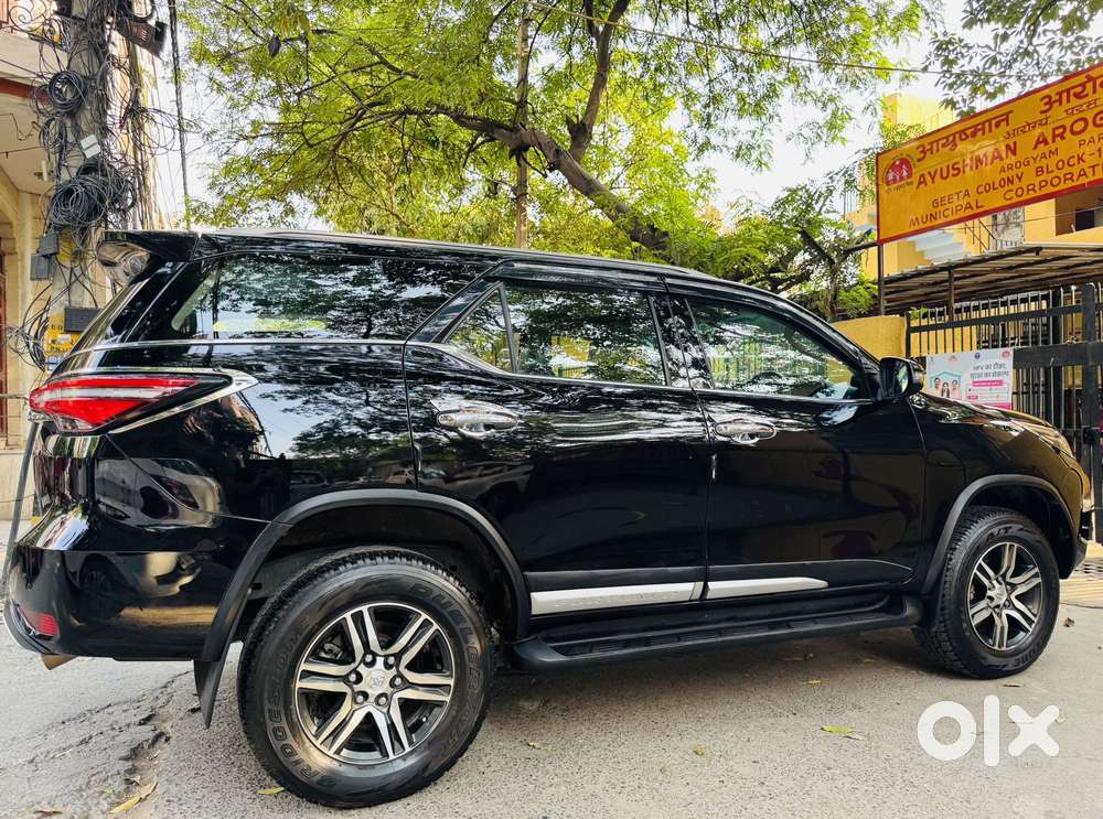 Toyota Fortuner 4x2 At 2.7 Petrol, 2024, Petrol