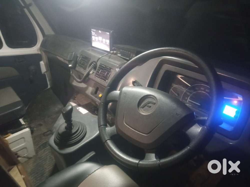 Force Motors Traveller  2024