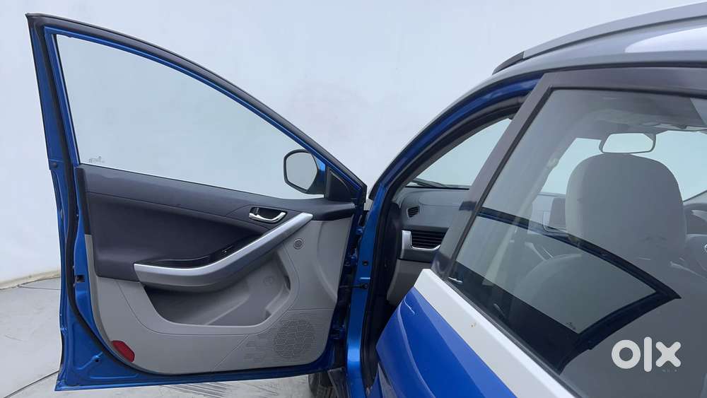 Tata Nexon 1.2 Revotron Xz Plus Dual Tone, 2018, Petrol