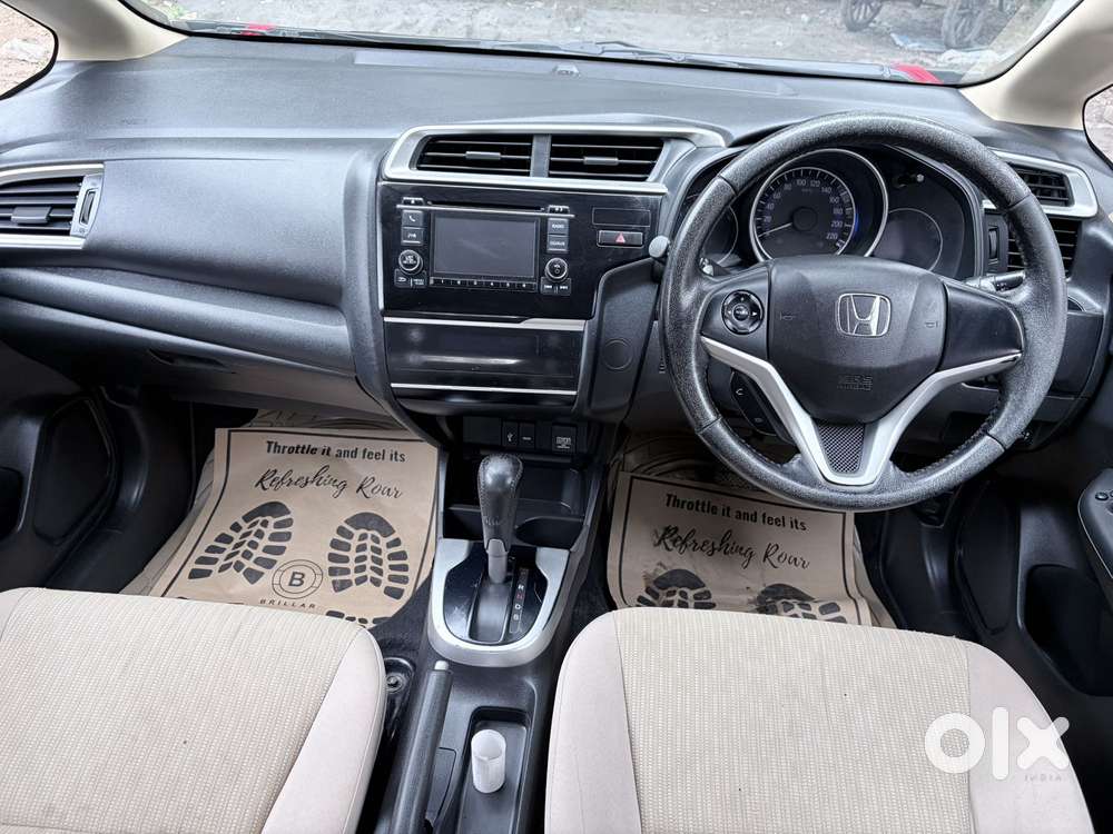 Honda Jazz V Automatic, 2016, Petrol
