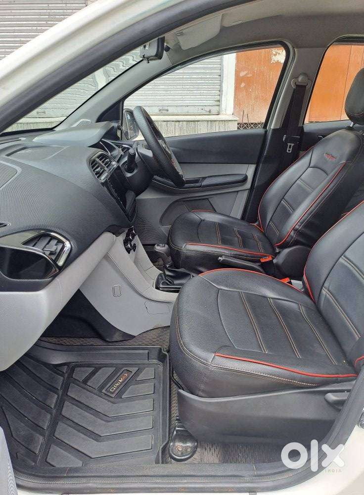 Tata Tiago, 2022, Petrol