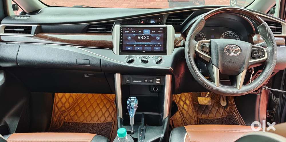 Toyota Innova Crysta 2.7 Gx At 8s, 2018, Diesel
