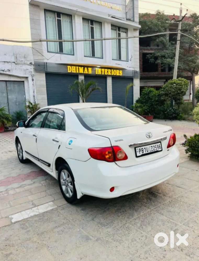 Toyota Corolla 2010 Petrol 123000 Km Driven⁷