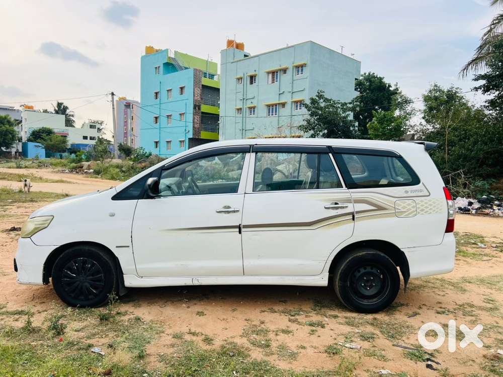 Toyota Innova 2012 Diesel Well Maintained