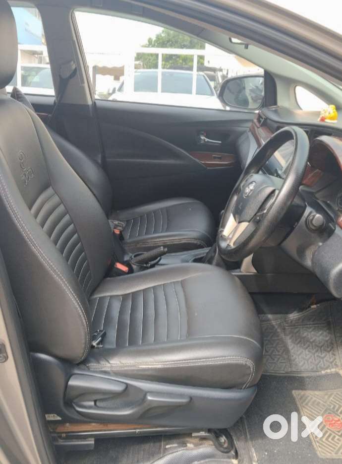 Toyota Innova Crysta