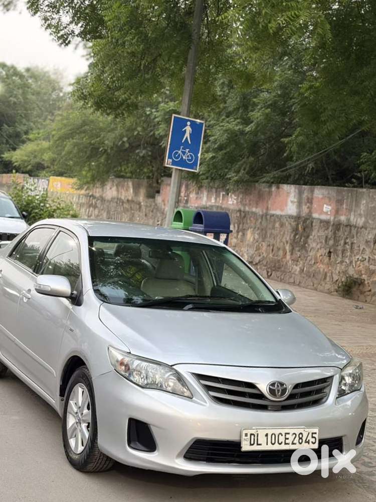 Toyota Corolla Altis 1.8 J, 2012, Petrol