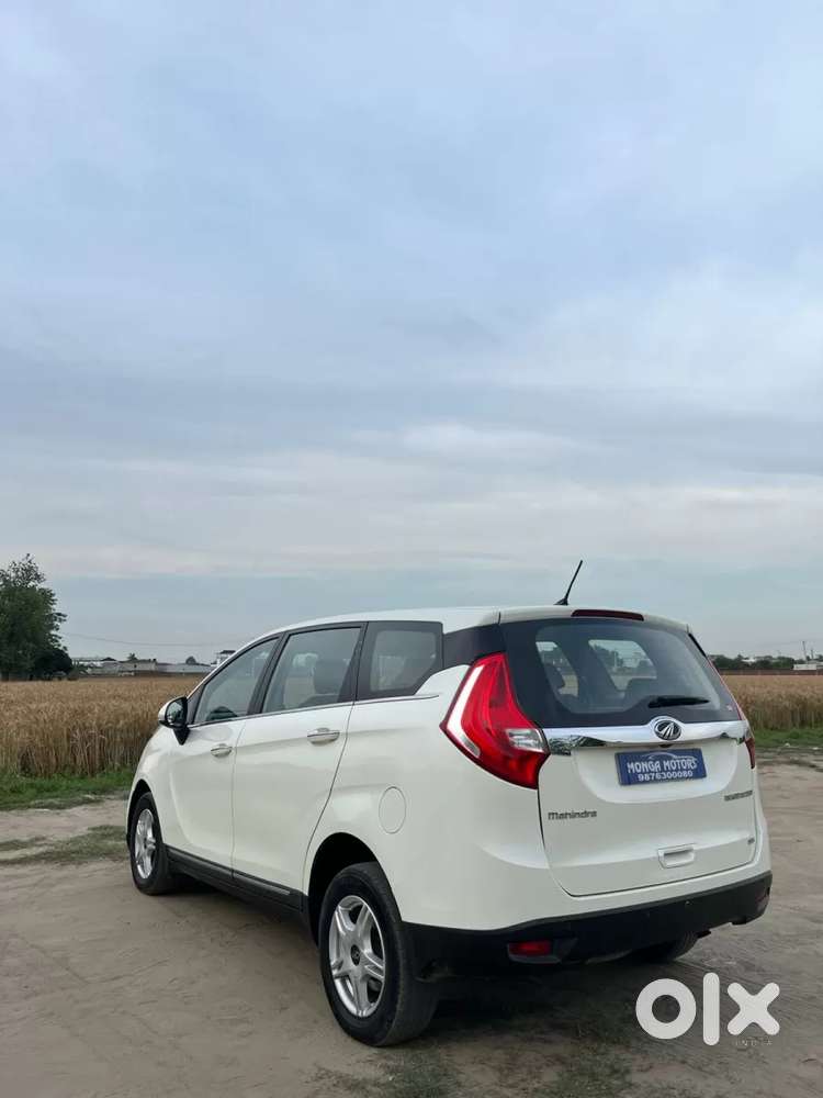 Mahindra Marazzo M6, 2019, Diesel