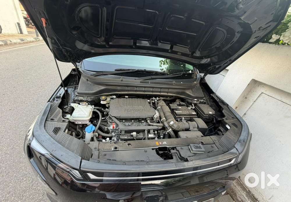 Kia Carens Clavis 2025 Petrol Good Condition