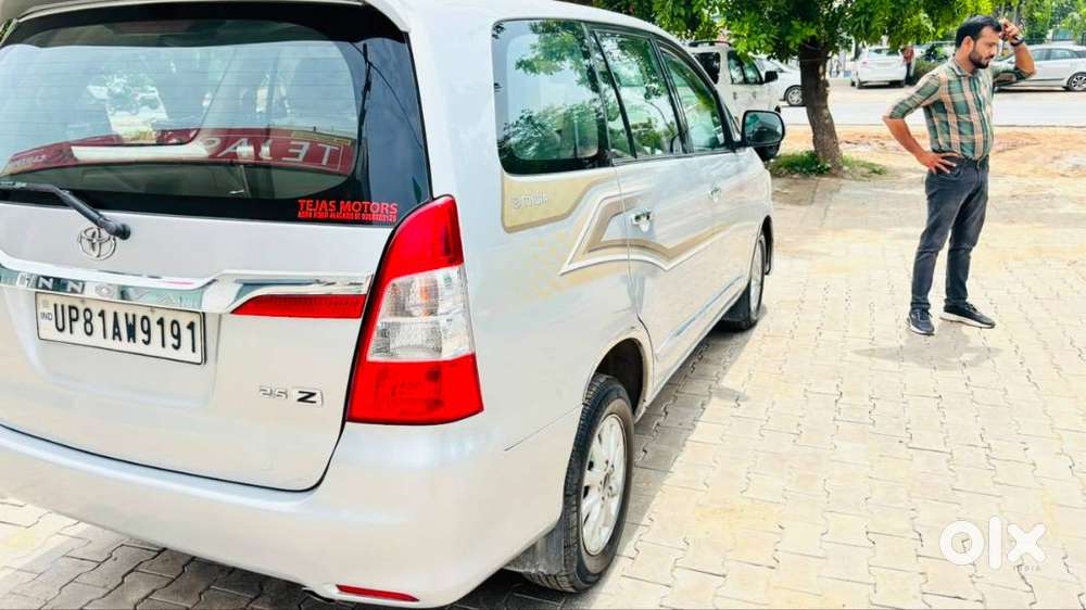 Toyota Innova 2013  Full Toyota Service History  Excellent Condition