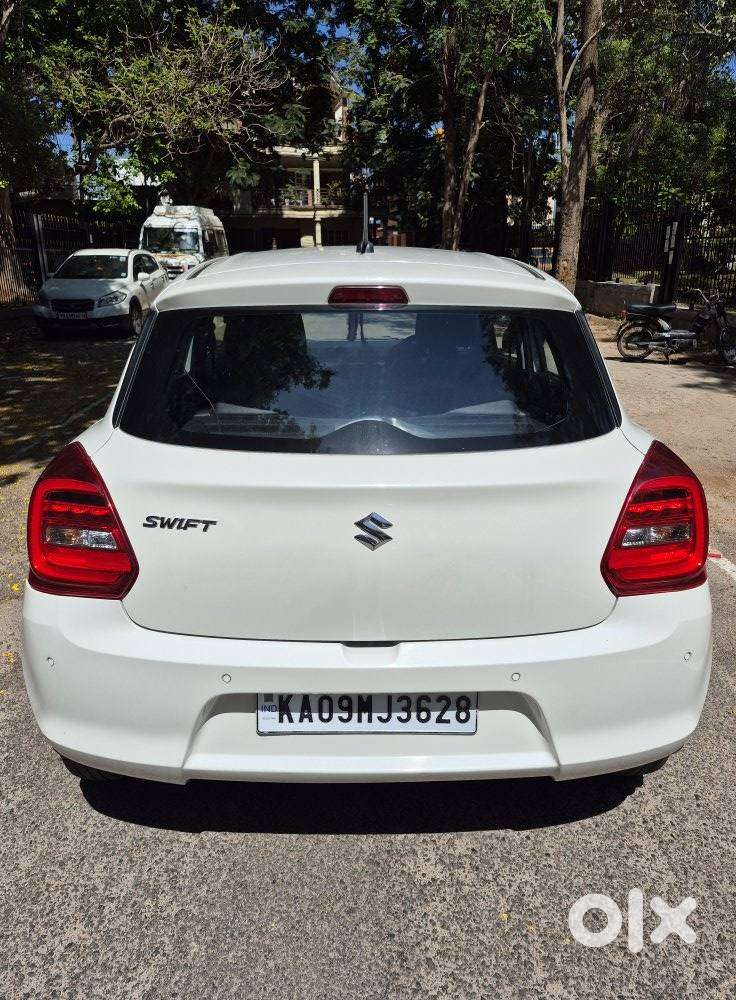 Maruti Suzuki Swift 1.2 Vxi (o), 2023, Petrol